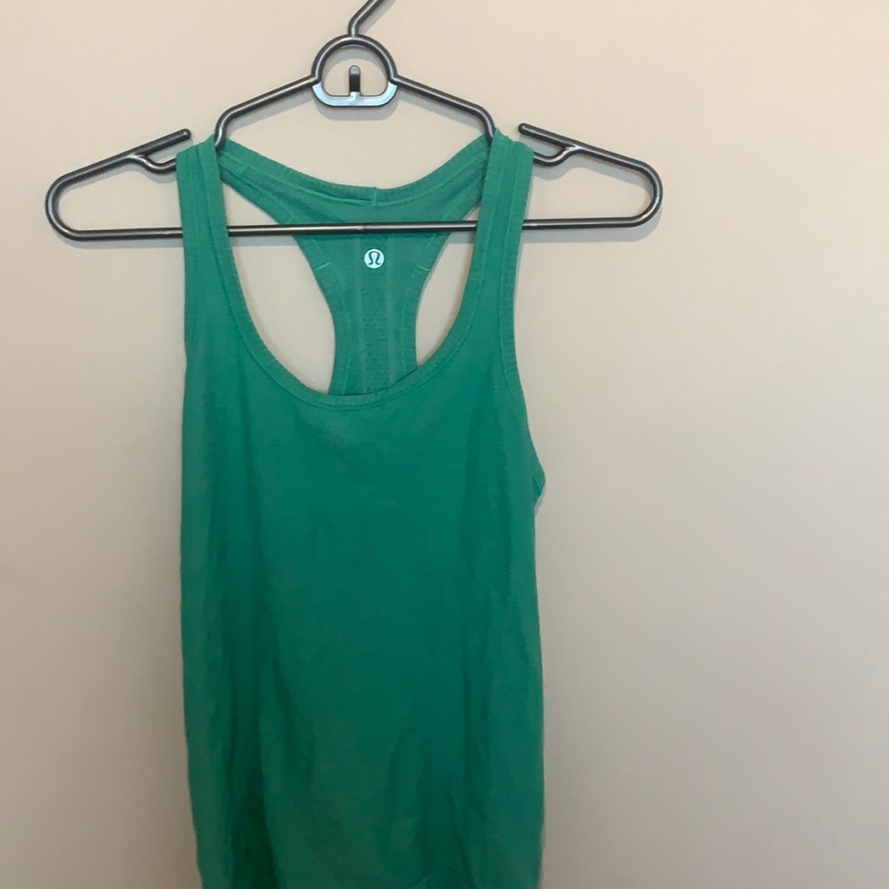 Lulu lemon top